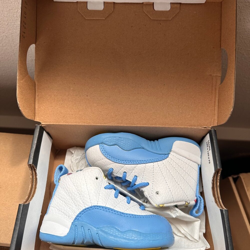 NIB Toddler's Jordan 12 Retro Emoji White/University Blue Size 5c